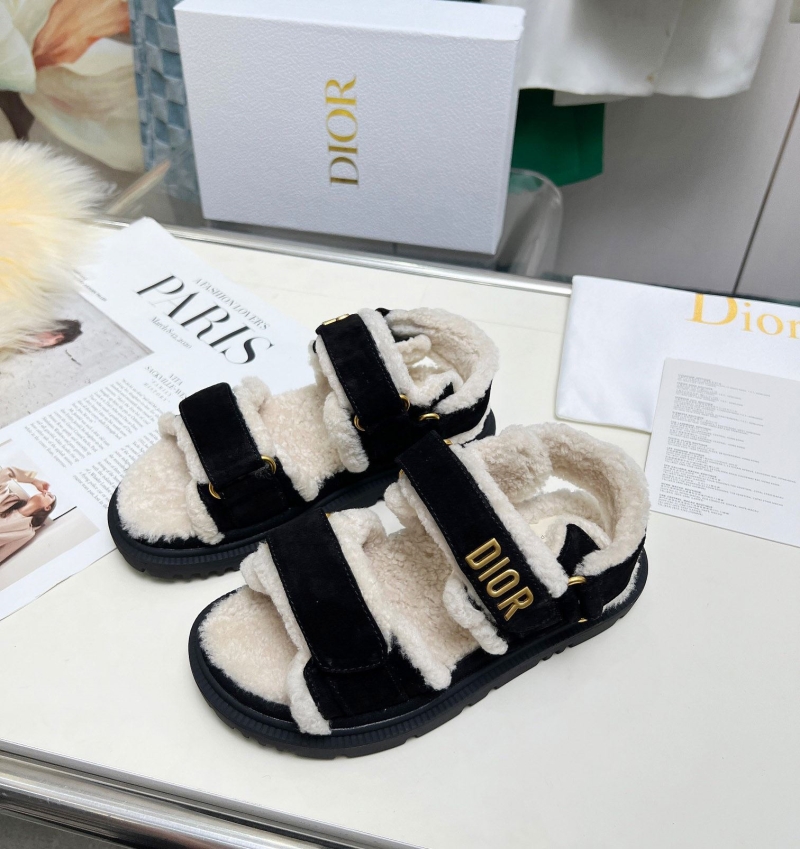 ch**an D*or sandals